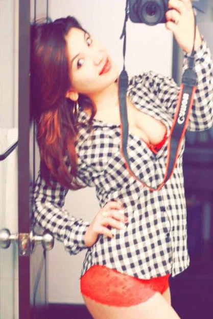 Goregaon call girl